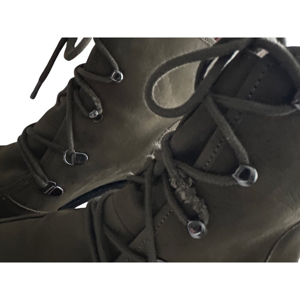 Seychelles Olive Suede Lace Up Ankle Boots Green 4” Chunky Lug Heels Size 8 - Picture 6 of 8